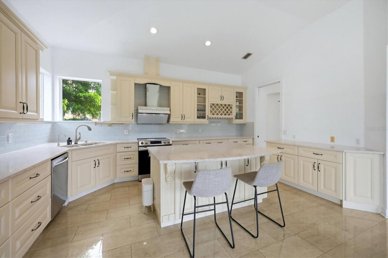 5458 46th Court W, Bradenton, FL 34210 Photo