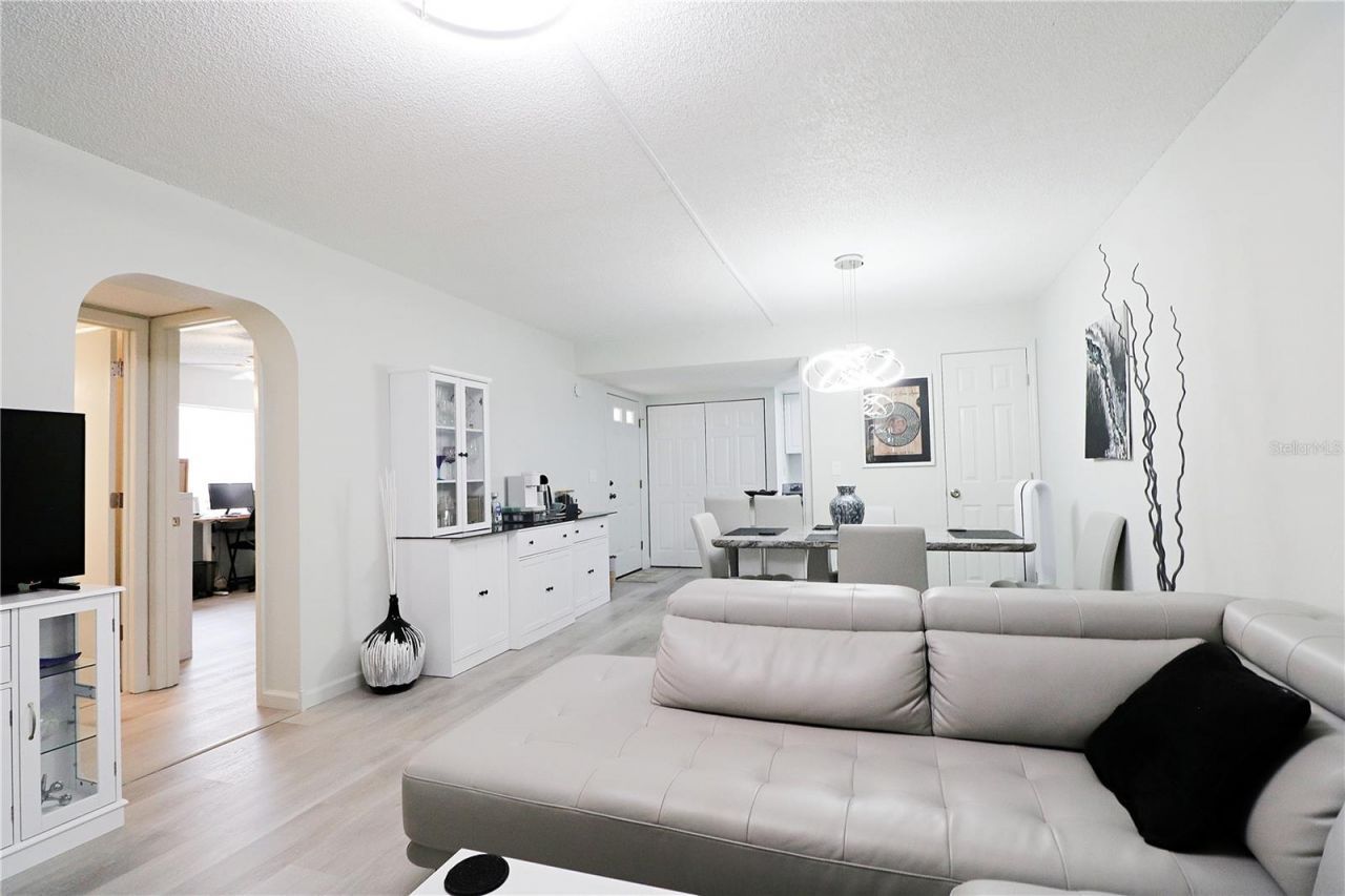 503 Manor Circle , Sebring, FL 33872 Photo