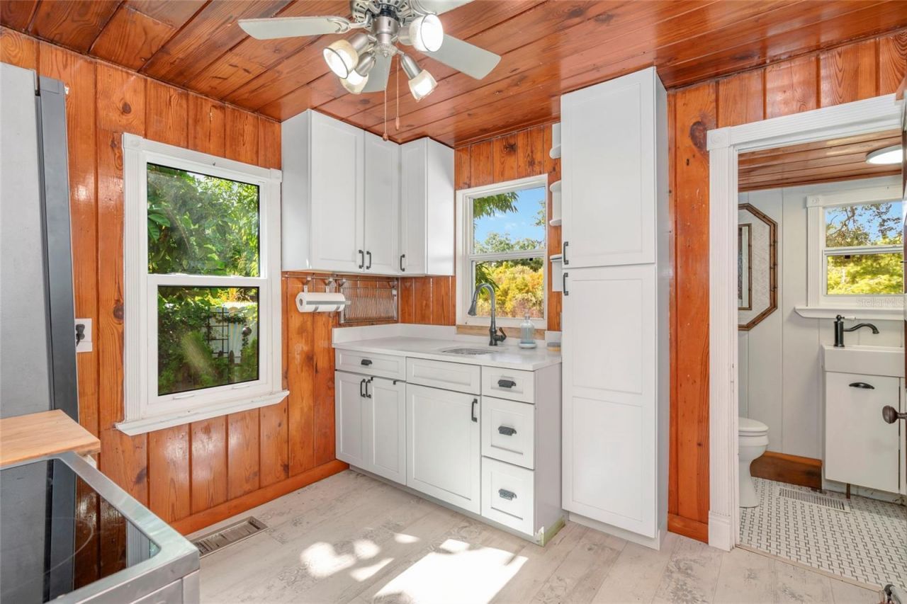 5002 30th Street W, Bradenton, FL 34207 Photo
