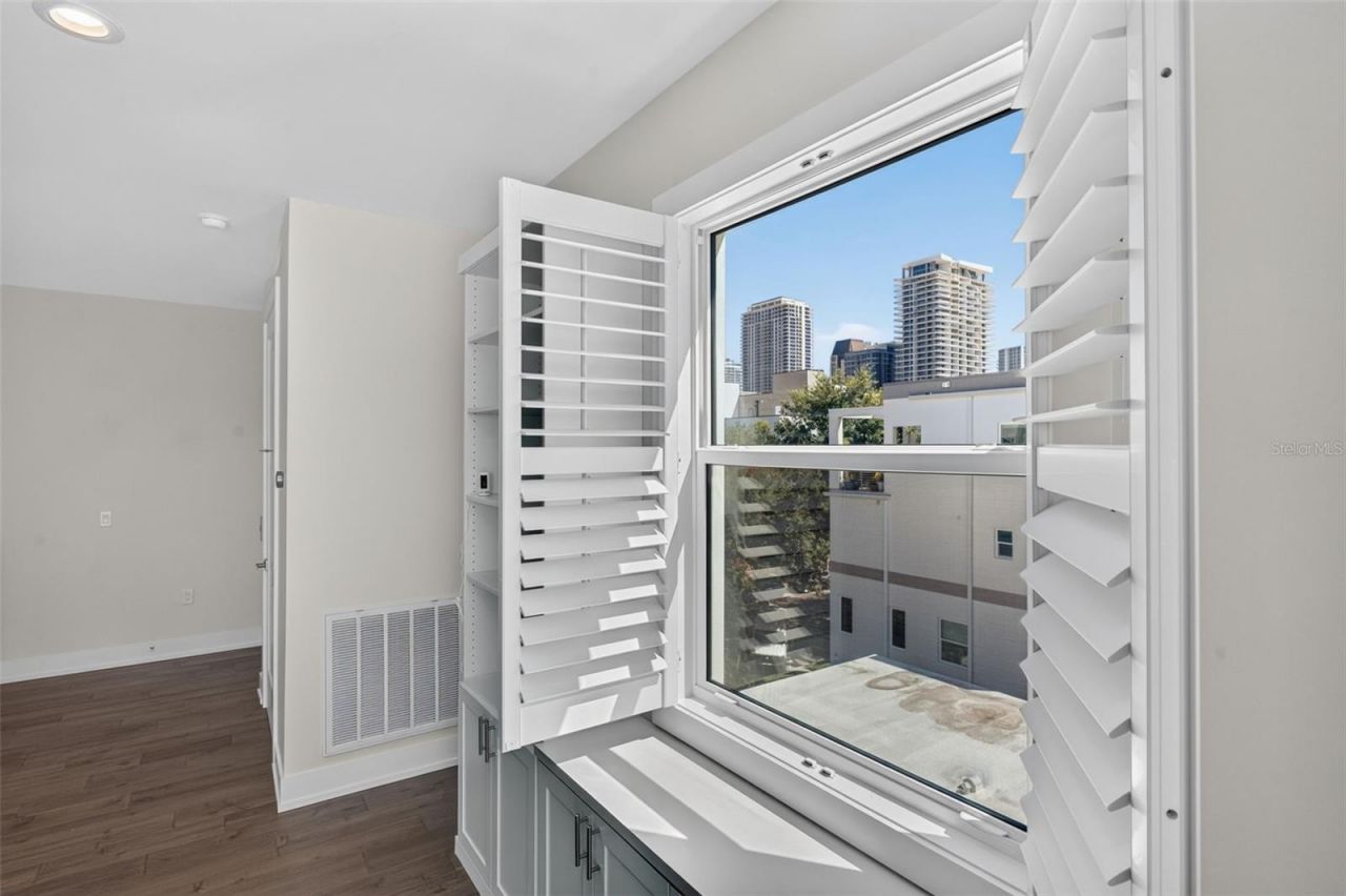 536 4th Avenue S, Unit 2, Saint Petersburg, FL 33701 Photo