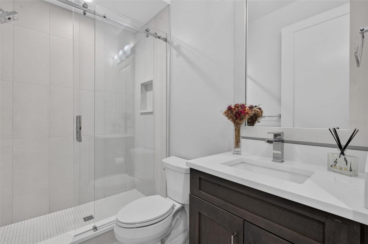 536 4th Avenue S, Unit 2, Saint Petersburg, FL 33701 Photo