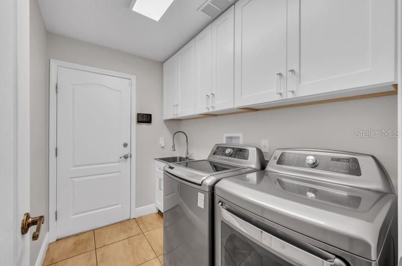 1001 Split Silk Street , Valrico, FL 33594 Photo