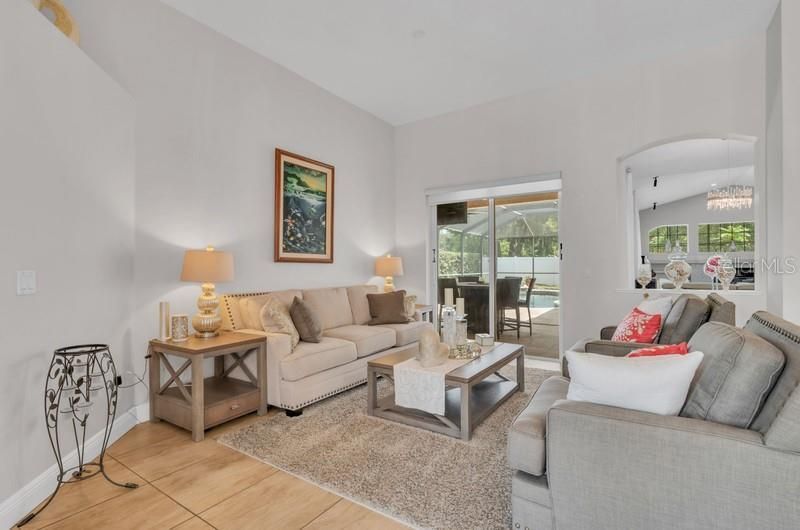 1001 Split Silk Street , Valrico, FL 33594 Photo