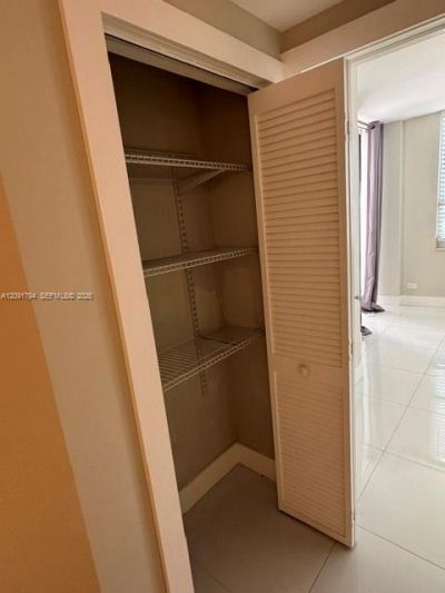 701 Brickell Key Blvd , Unit 1605, Miami, FL 33131 Photo