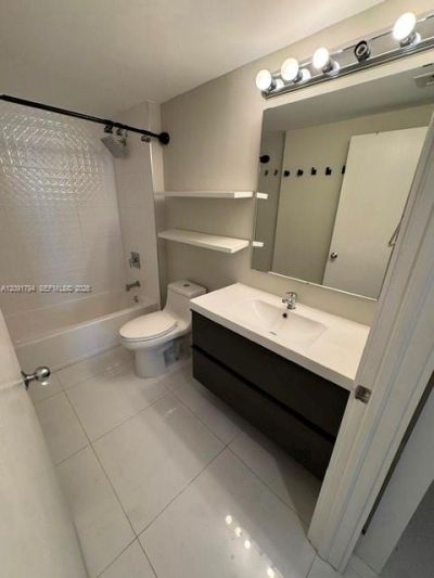 701 Brickell Key Blvd , Unit 1605, Miami, FL 33131 Photo