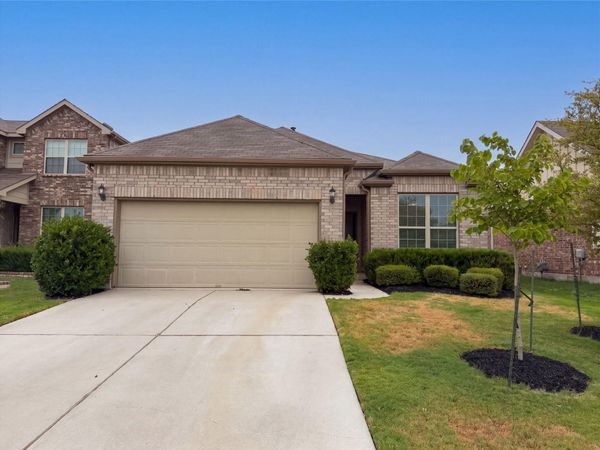 306 Duroc DR, Hutto, TX 78634