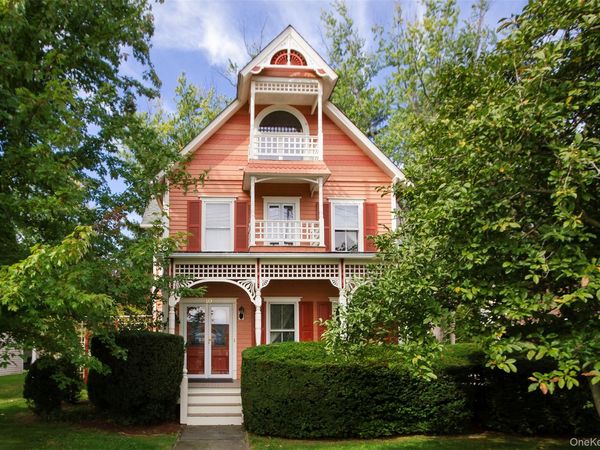 10 West Street , Marlboro, NY 12542