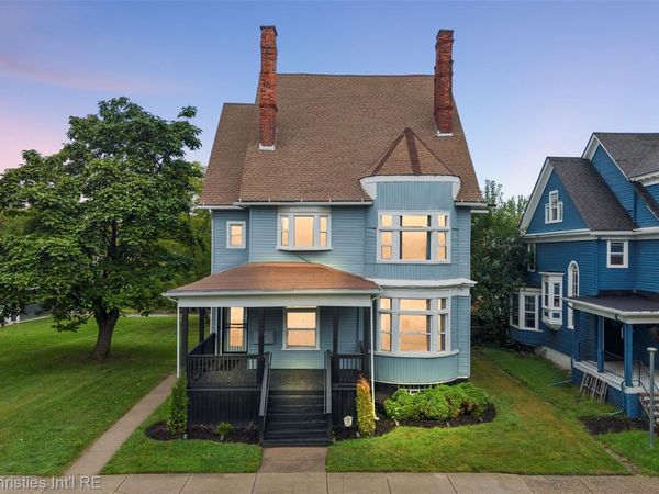 227 King Street , Detroit, Mi 48202