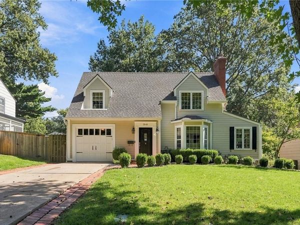 5545 Canterbury Road, Fairway, KS 66205