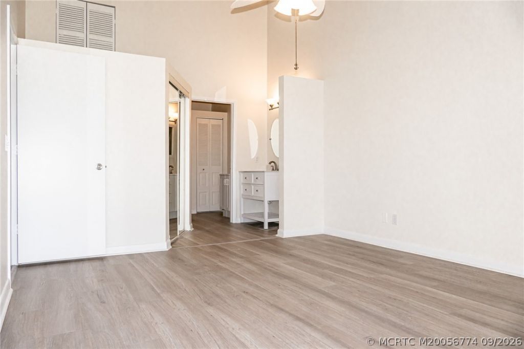 1585 NE Beacon Drive , Unit 1107, Jensen Beach, FL 34957 Photo