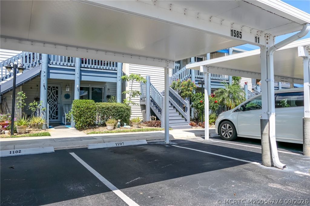1585 NE Beacon Drive , Unit 1107, Jensen Beach, FL 34957 Photo