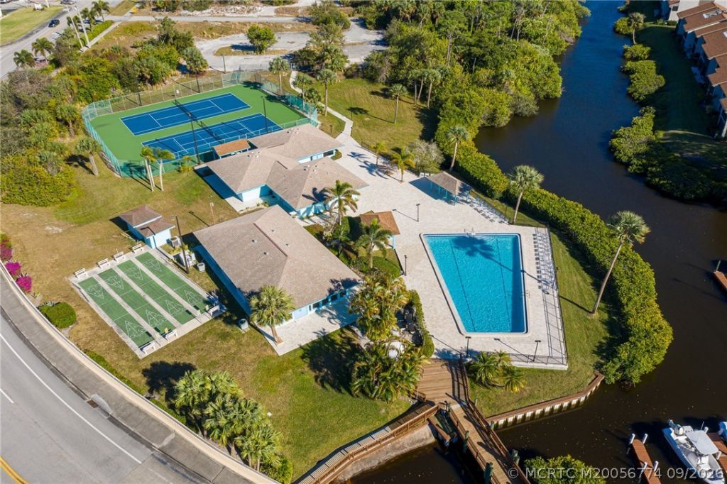 1585 NE Beacon Drive , Unit 1107, Jensen Beach, FL 34957 Photo
