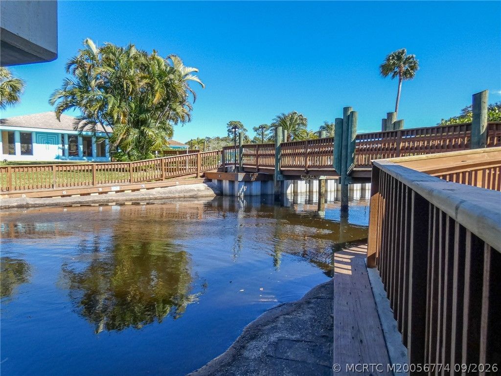 1585 NE Beacon Drive , Unit 1107, Jensen Beach, FL 34957 Photo