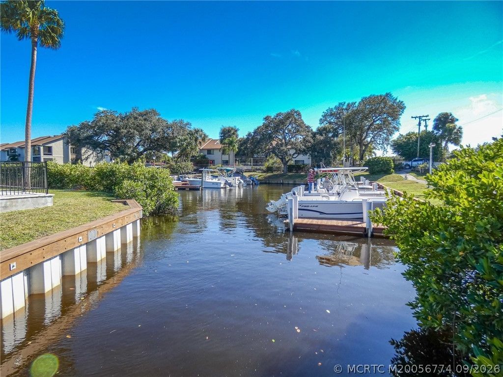 1585 NE Beacon Drive , Unit 1107, Jensen Beach, FL 34957 Photo