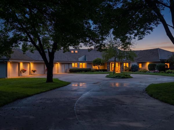 1116 W Goldthread Cir, Sioux Falls, SD 57108