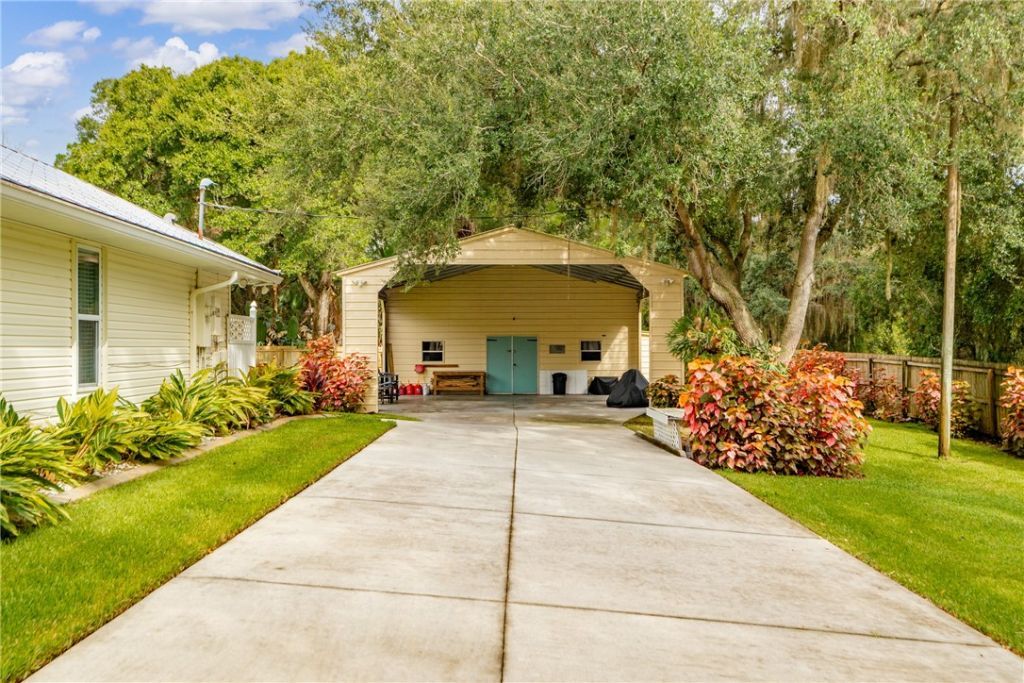 9791 Fleming Grant Road, Micco, FL 32976 Photo