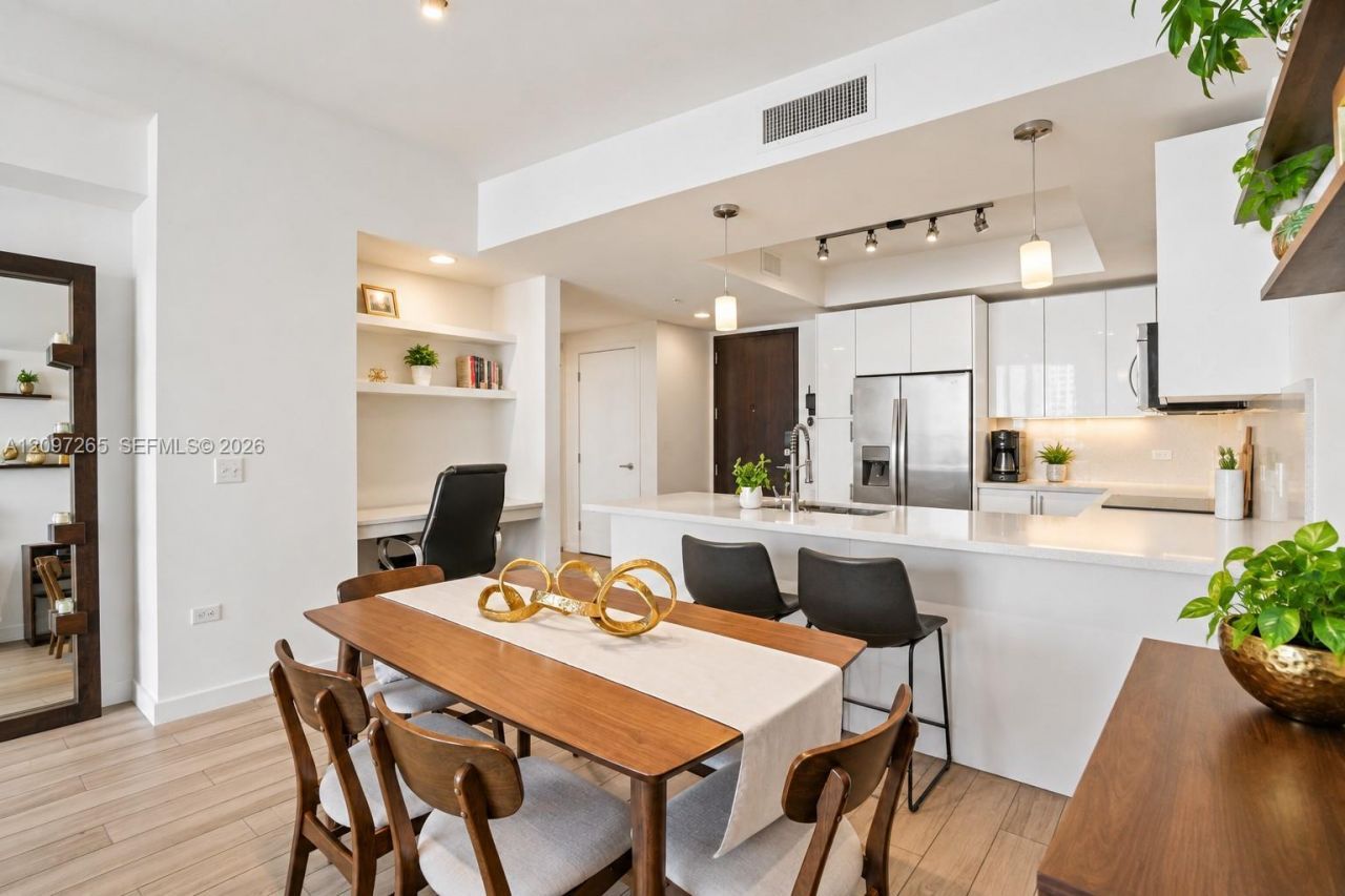 999 SW 1st Ave , Unit 1909, Miami, FL 33130 Photo