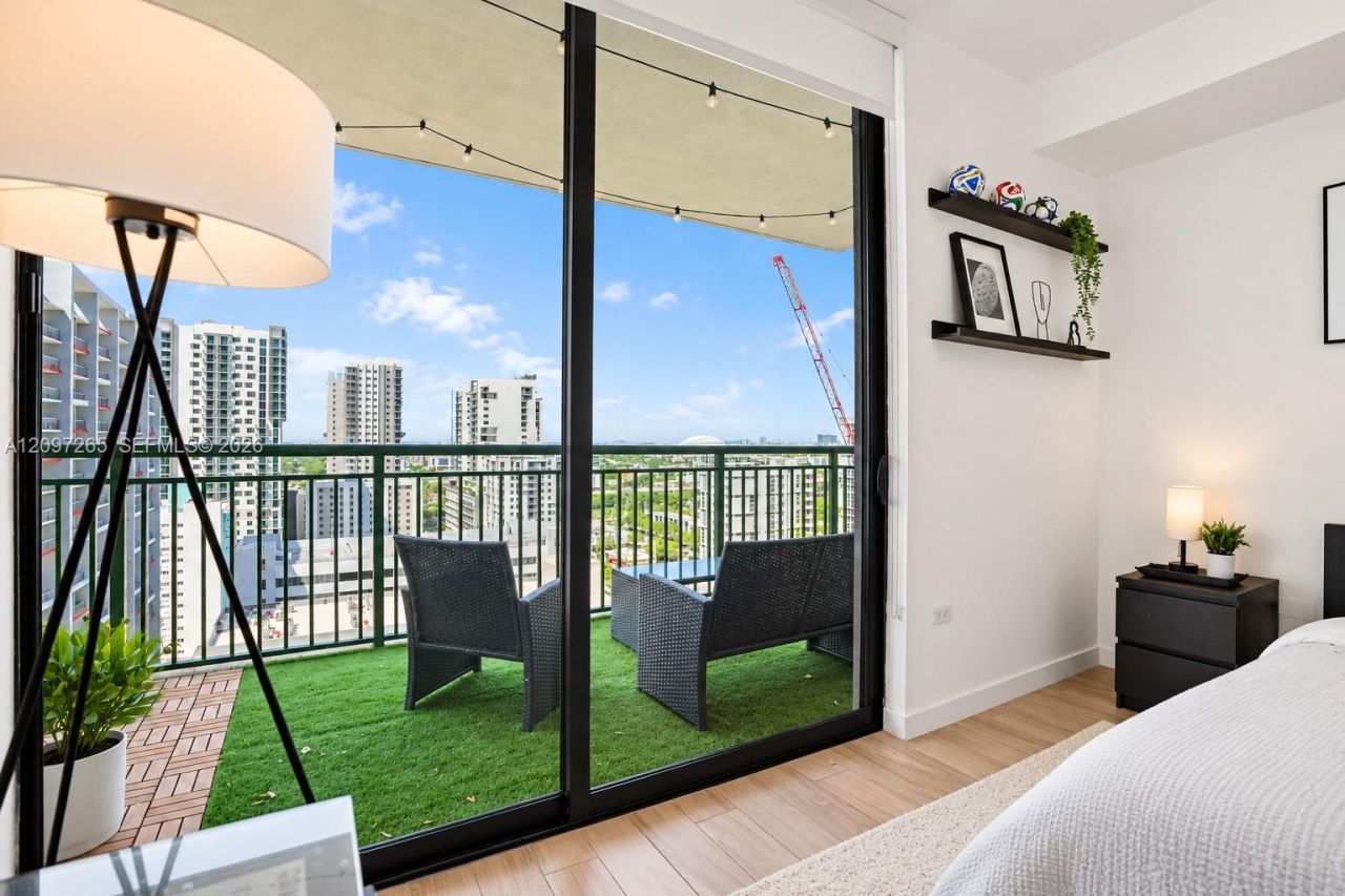 999 SW 1st Ave , Unit 1909, Miami, FL 33130 Photo