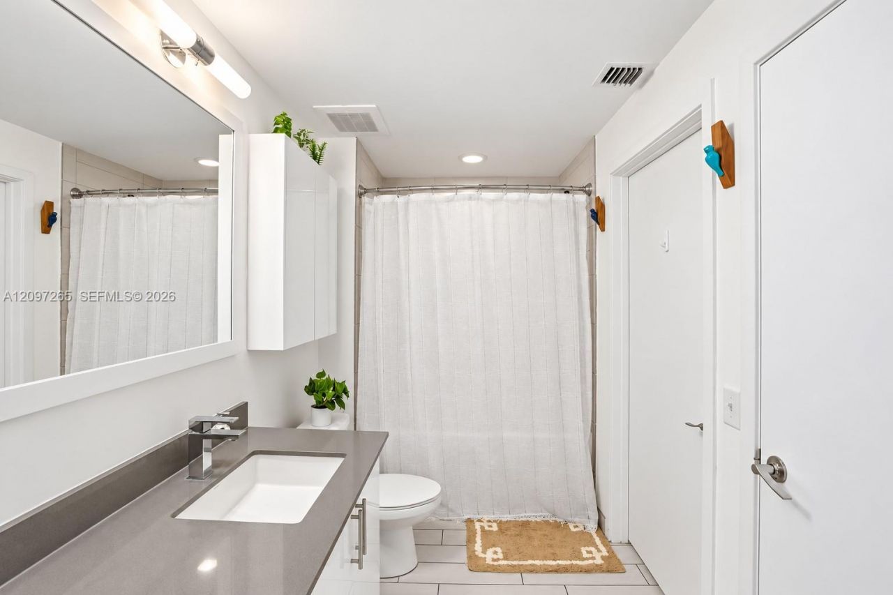 999 SW 1st Ave , Unit 1909, Miami, FL 33130 Photo