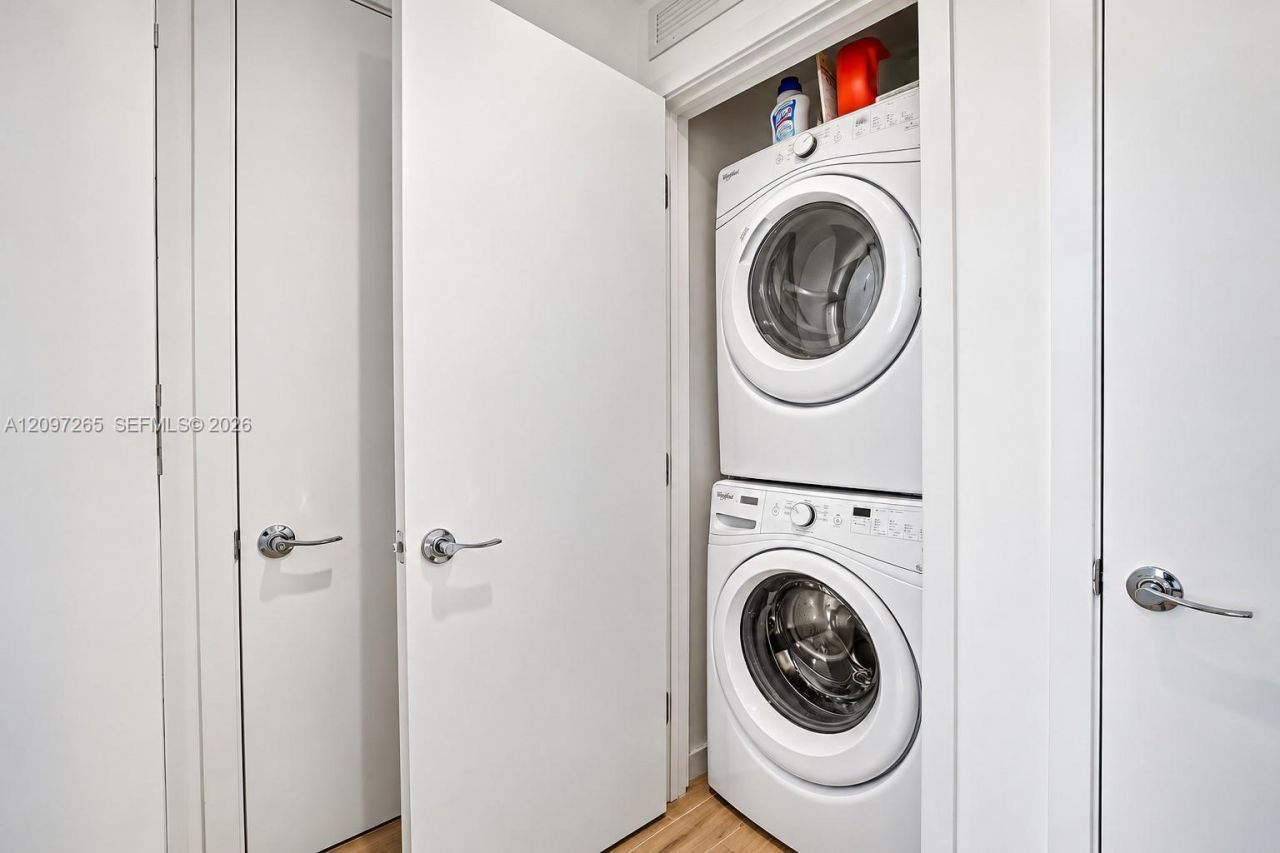 999 SW 1st Ave , Unit 1909, Miami, FL 33130 Photo