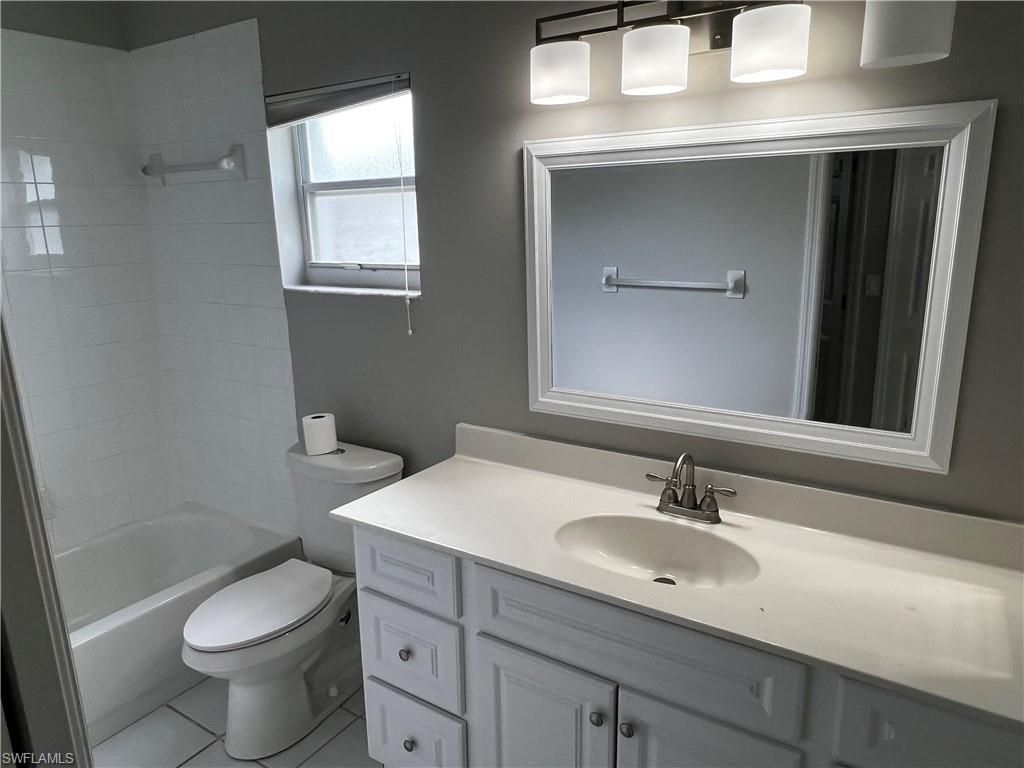 18072 Horseshoe Bay Cir, Fort Myers, FL 33967 Photo