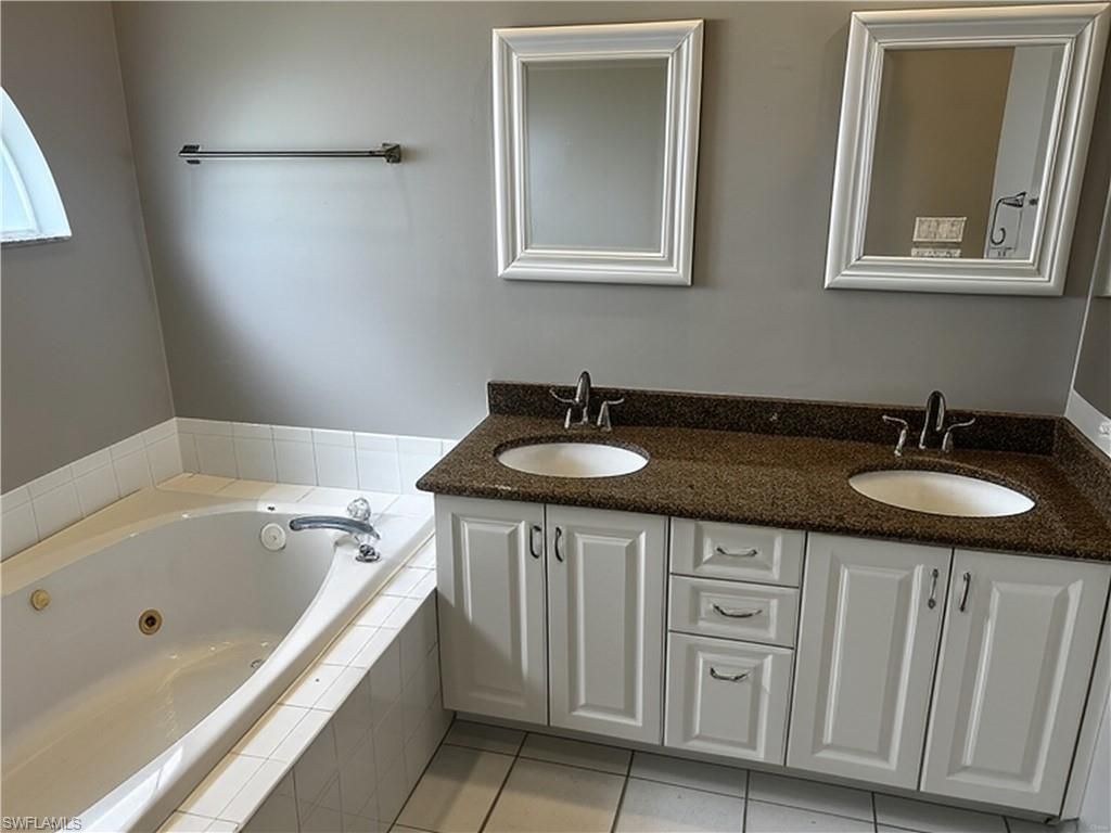 18072 Horseshoe Bay Cir, Fort Myers, FL 33967 Photo