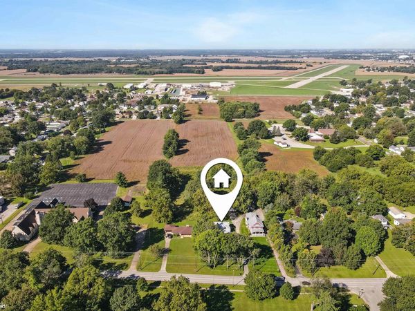 2415 1/2 Madison Avenue, Burlington, IA 52601