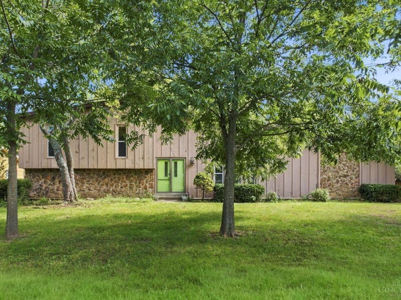 724 Shultz Drive, Hamilton, OH 45013 Photo 1