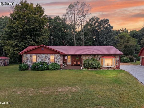 1093 Pomona Rd , Crossville, TN 38571