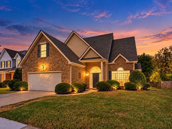 6936 Sunnywood Dr, Nashville, TN 37211