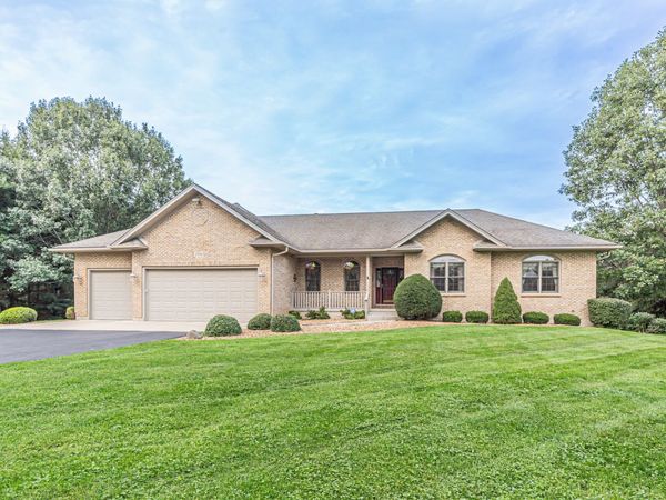 2506 Mustang Trail , Woodstock, IL 60098