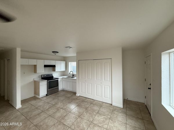2325 E ROOSEVELT Street, Phoenix, AZ 85006