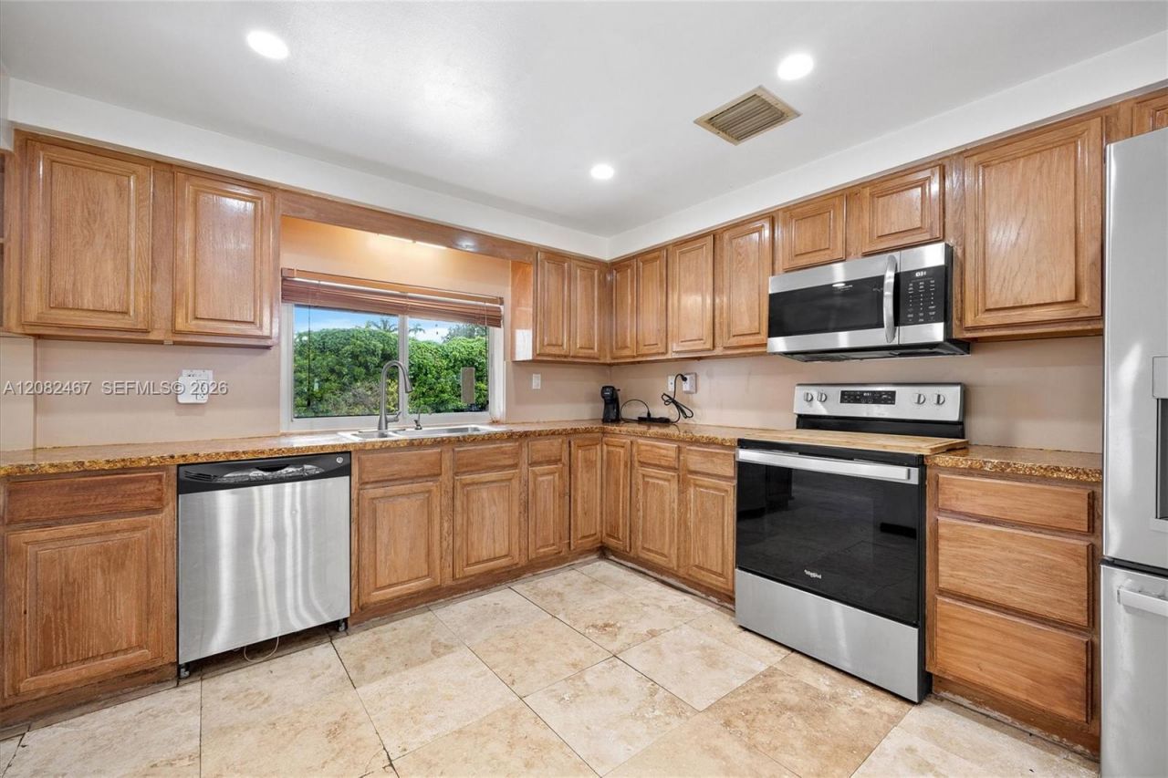 18545 SW 82nd Ave , Cutler Bay, FL 33157 Photo