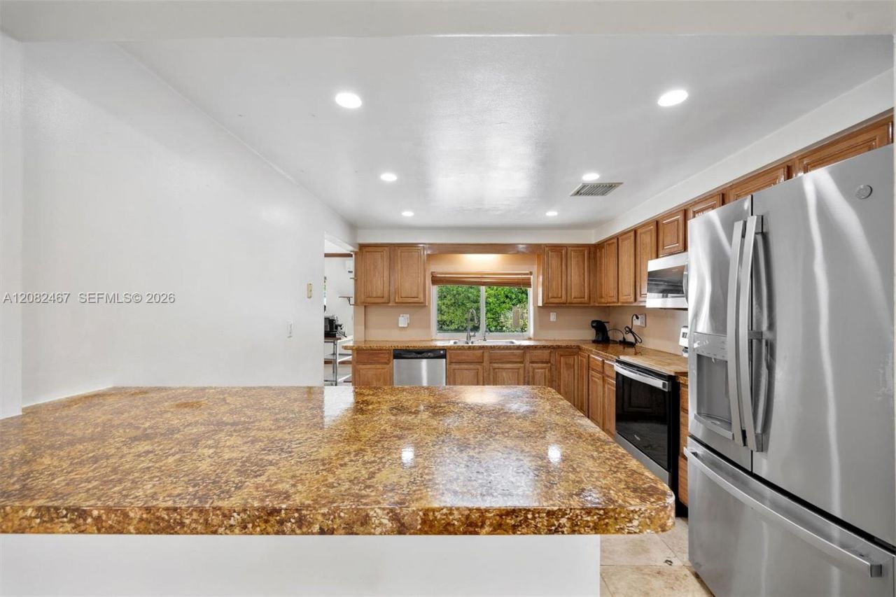 18545 SW 82nd Ave , Cutler Bay, FL 33157 Photo
