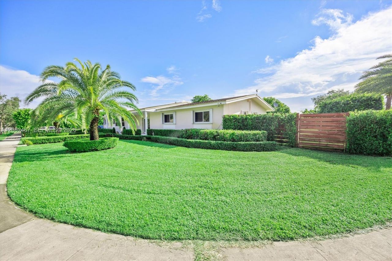 18545 SW 82nd Ave , Cutler Bay, FL 33157 Photo