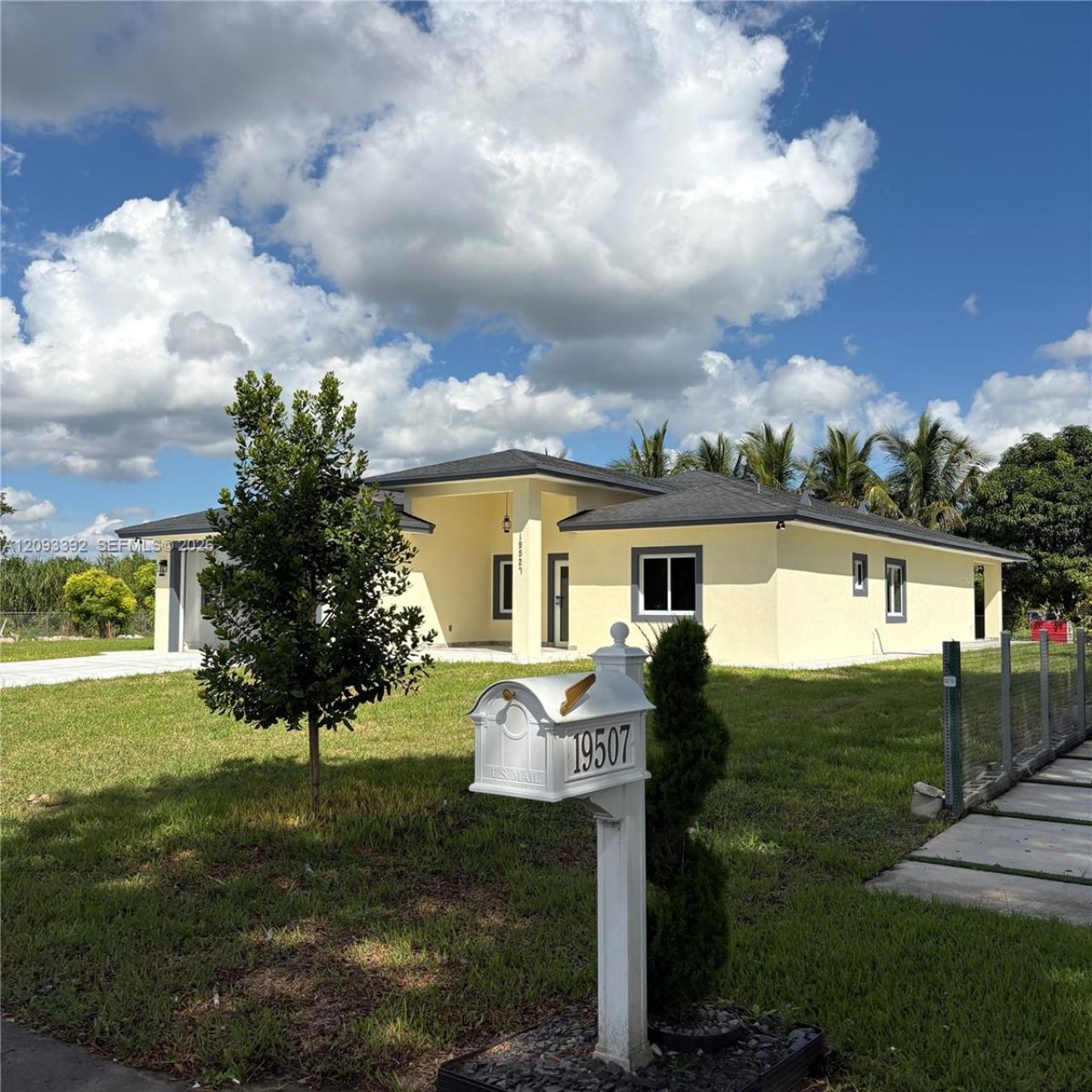 19527 SW 325th Ln , Homestead, FL 33030 Photo