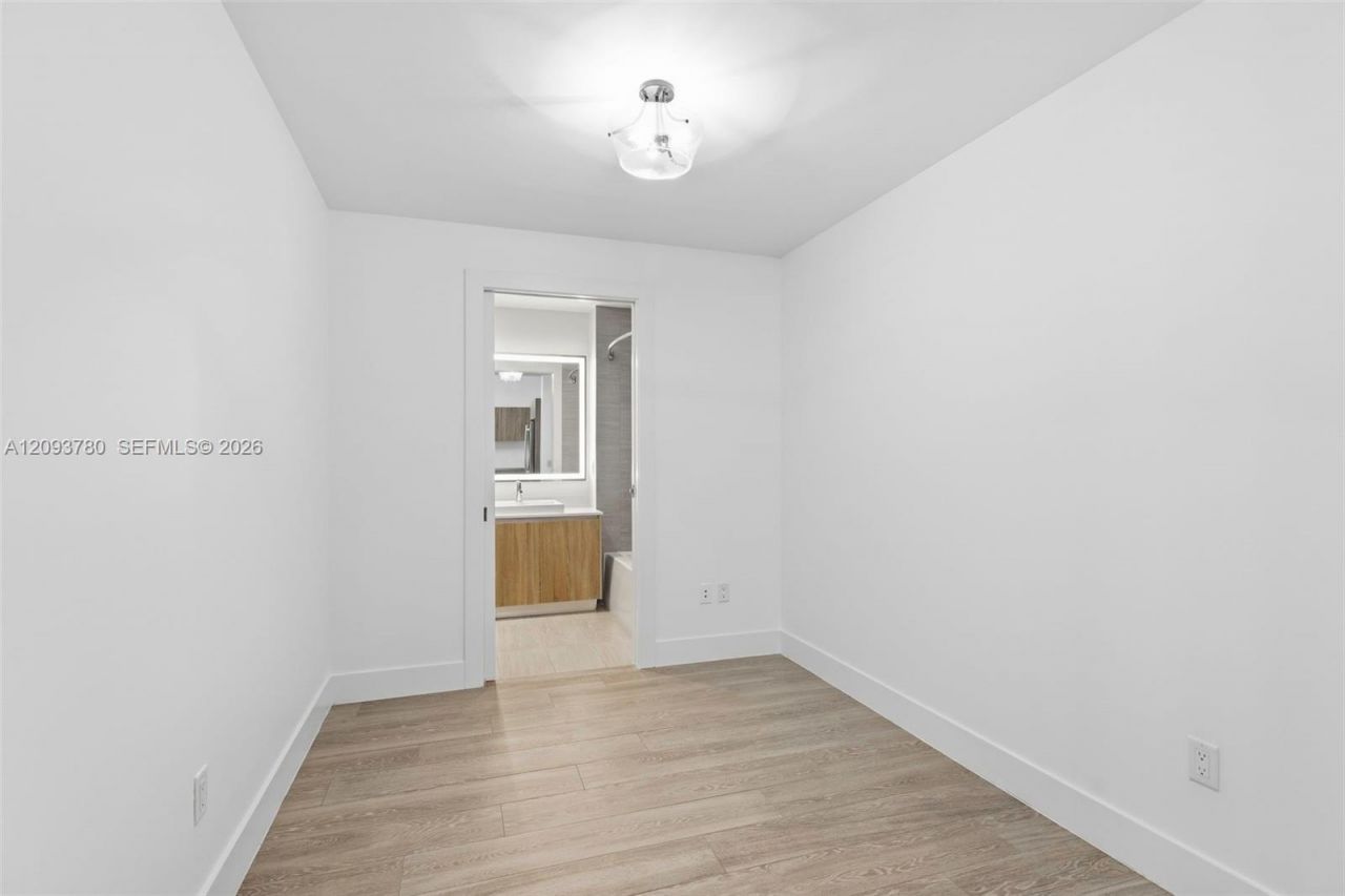 2960 NE 207th St, Unit 1206, Aventura, FL 33180 Photo