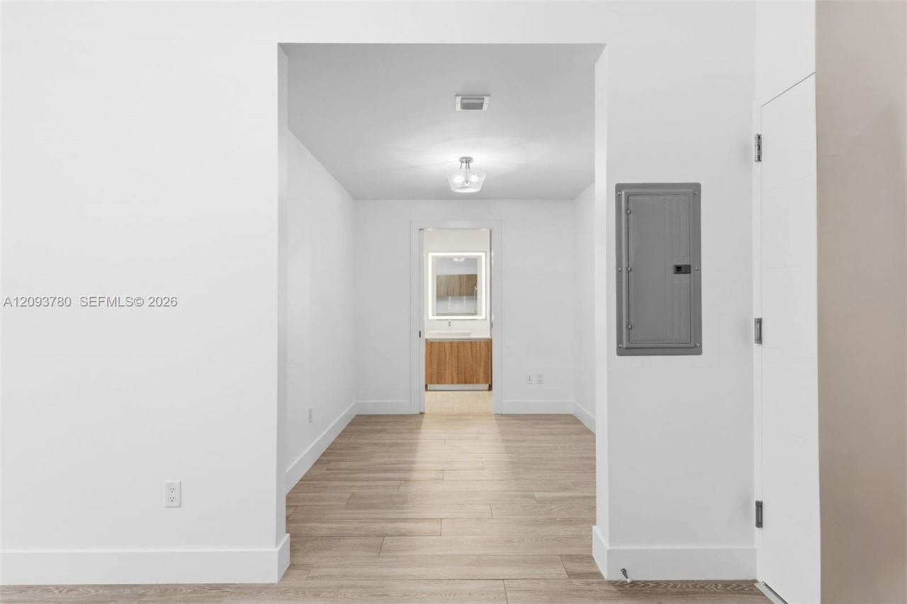 2960 NE 207th St, Unit 1206, Aventura, FL 33180 Photo
