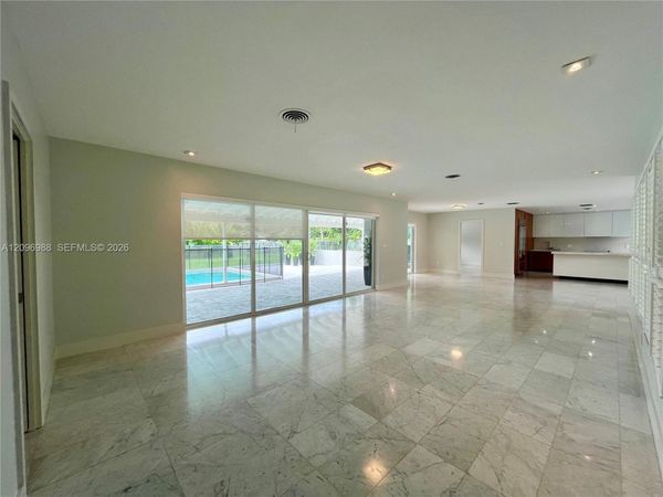 6800 SW 124th St, Pinecrest, FL 33156
