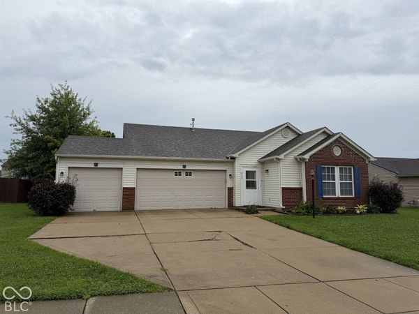 613 Brookline Drive , Danville, IN 46122