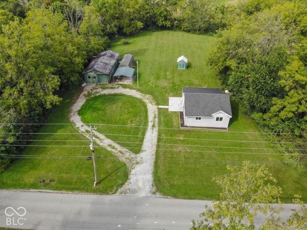 1215 N 450 W, Shelbyville, IN 46176