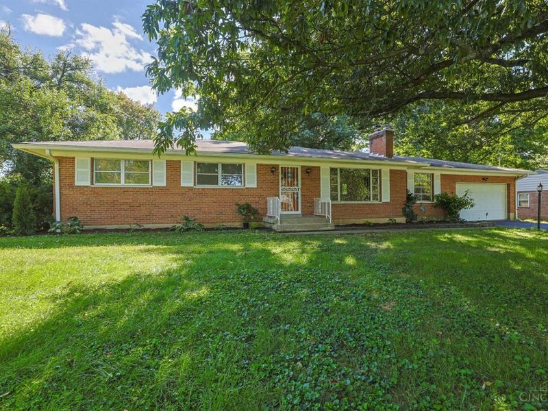543 Compton Road, Wyoming, OH 45231 Photo 1