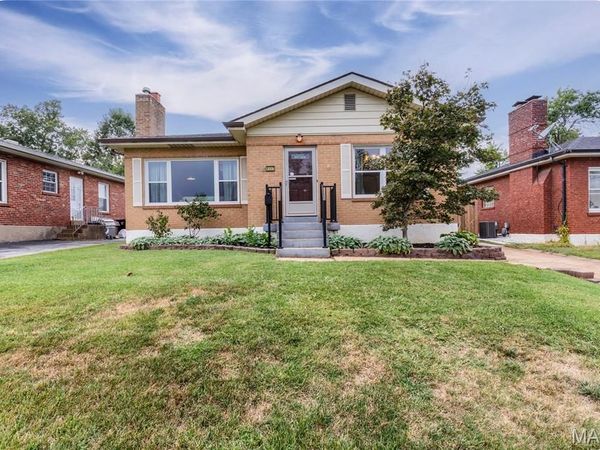 9337 Radio Drive , Affton, MO 63123