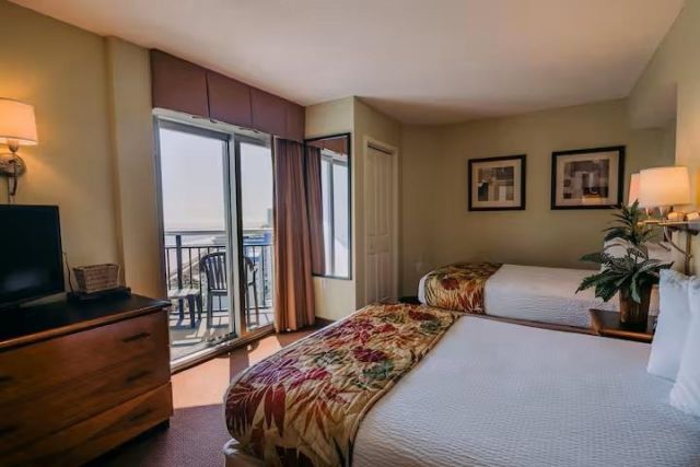 504 N Ocean Blvd.  Photo 18