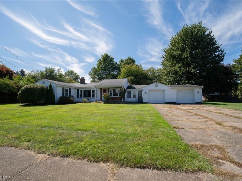 17 Parkview Drive, Conneaut, OH 44030 Photo 1
