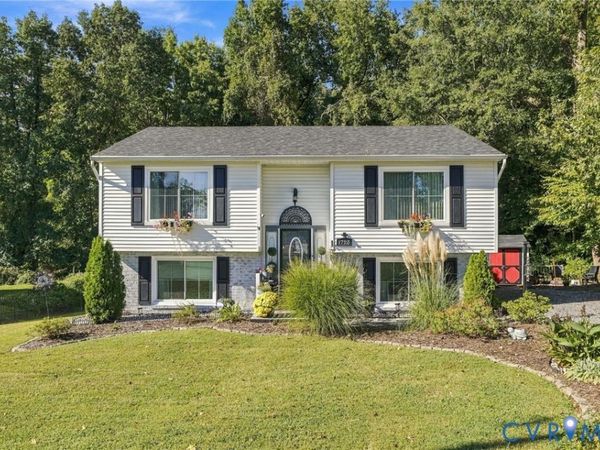 1725 Debbie Lane, Richmond, VA 23222