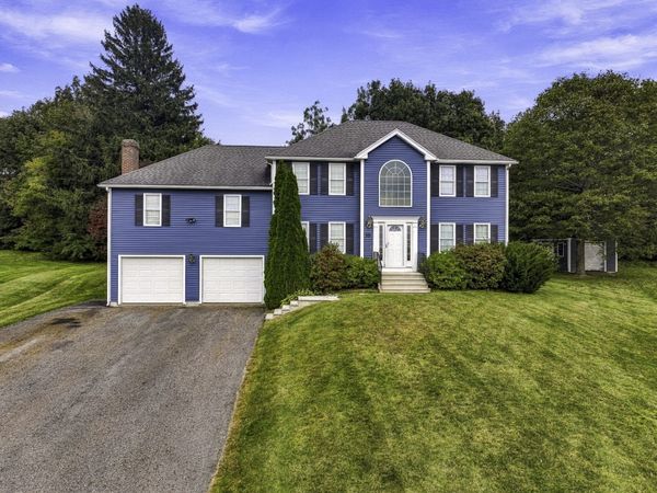 10 Jonathan Cir, Rutland, MA 01543