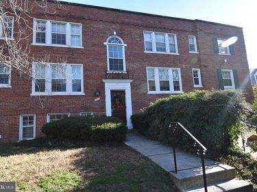 ARLINGTON, VA 22201