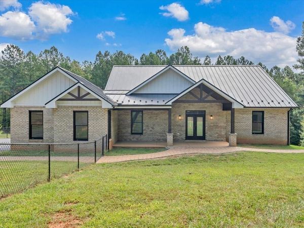 700 Pioneer TRL , Collinsville, VA 24078