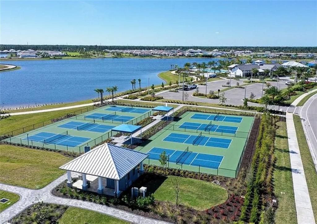 4564 Centaurus Cir, Naples, FL 34120 Photo